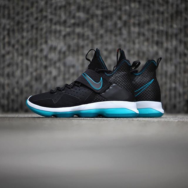 Nike,LeBron 14  向 LeBron 7 致敬！经典配色 LeBron 14 本周六发售！
