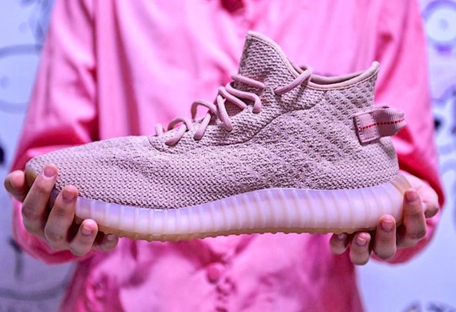 adidas,Yeezy 650,AQ0084  粉色 Yeezy 650 再度曝光，一波三折的 Yeezy 650 你会期待吗？
