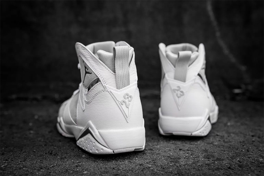 304775-120,AJ7,Air Jordan 7 304775-120AJ7 清爽小白鞋！白银 Air Jordan 7 “Pure Platinum” 现已上架！