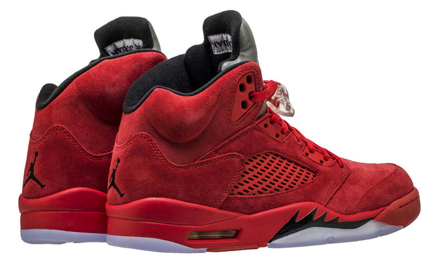 136027-602,AJ5,Air Jordan 5 136027-602AJ5 重新演绎愤怒的公牛！这双红麂皮 AJ5 将在下月初发售