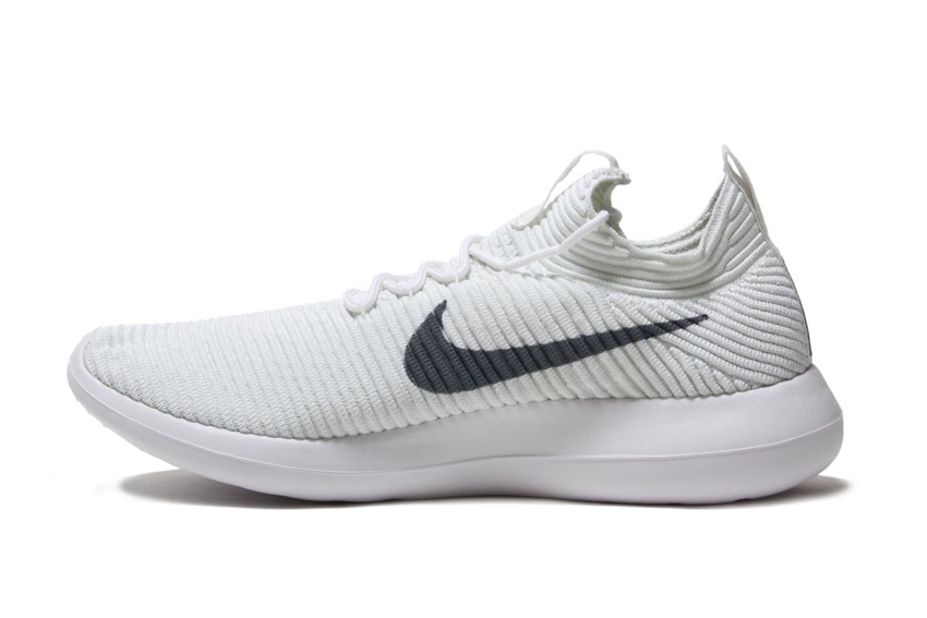 Nike,Roshe Two,Flyknit V2  轻巧舒适！Nike Roshe Two 带来 Flyknit V2 袜套版本！