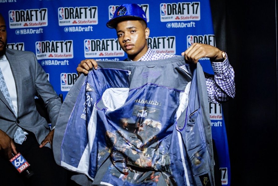 LaVar Ball,Lonzo Ball,BBB,ZO2  2017 NBA 选秀大会结束，“球哥” 加盟湖人，并发布紫金新战靴！