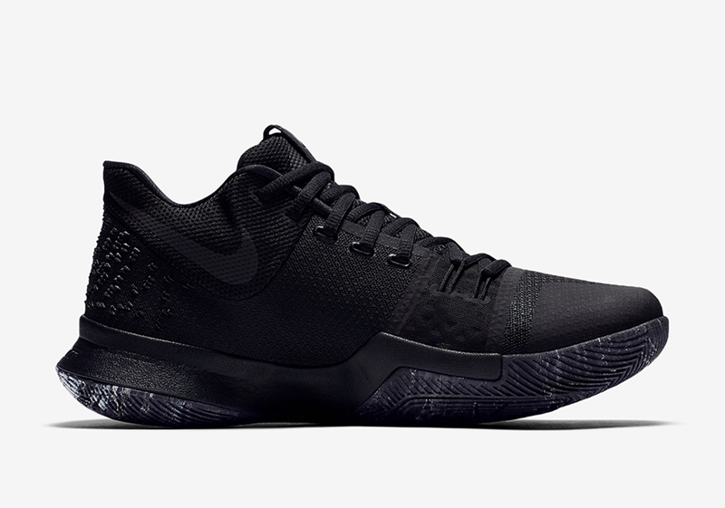 Nike,Kyrie 3,Triple Black,8523  黑魂亮相！Nike Kyrie 3 “Triple Black” 将于 8 月发售
