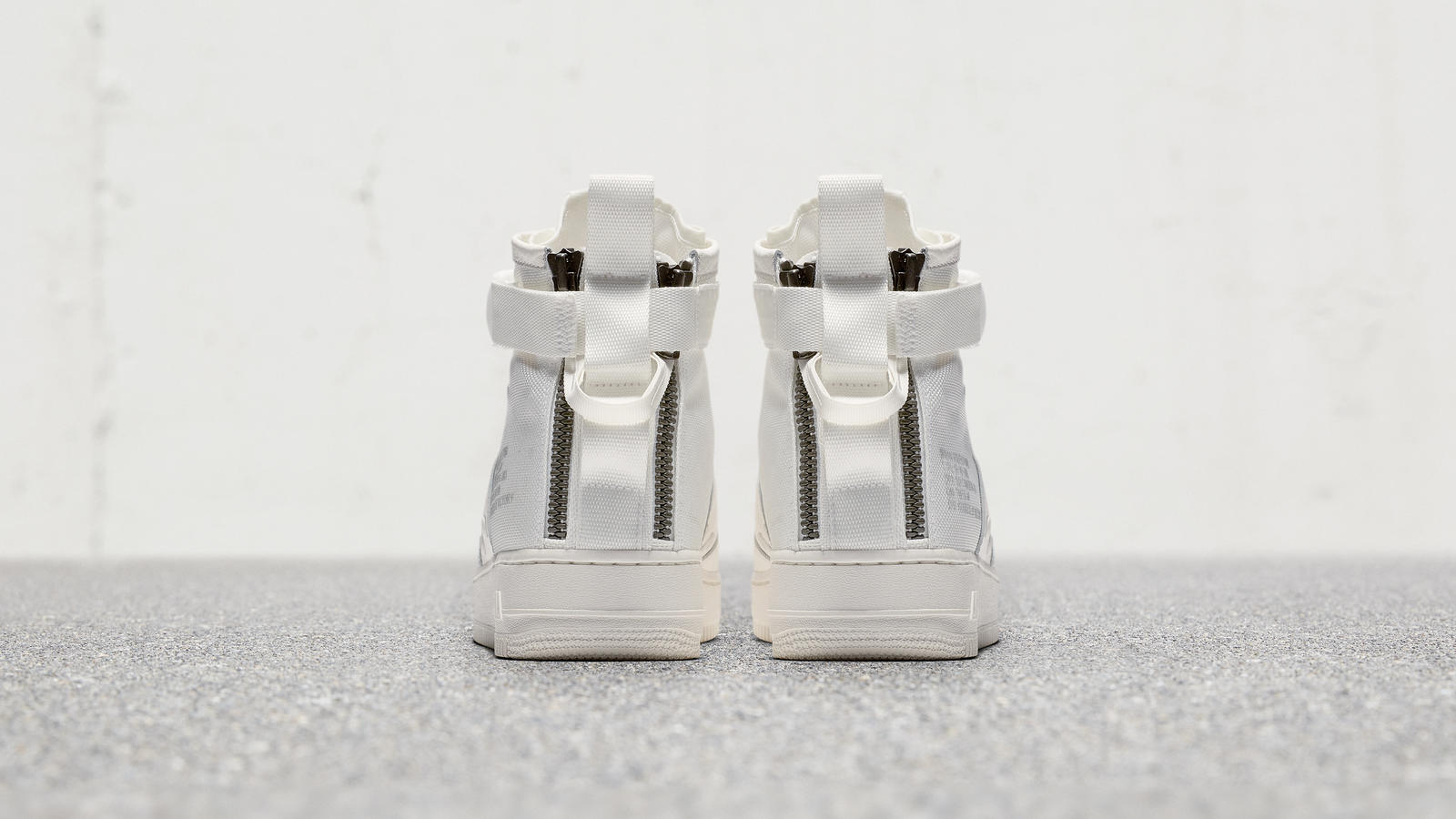 Nike,SF-AF1 Mid,AA6655-100  注意了！纯白 SF-AF1 Mid 中国区可能将会延后发售！