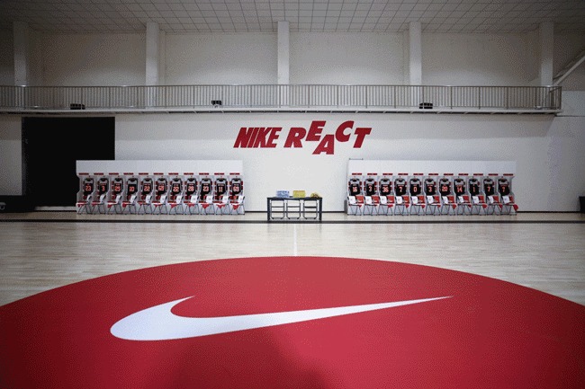 HD2017,诞,生于,2008,年的,Hyperdunk,  实物测评 | 关于 Nike Hyperdunk 2017 你需要了解的五件事