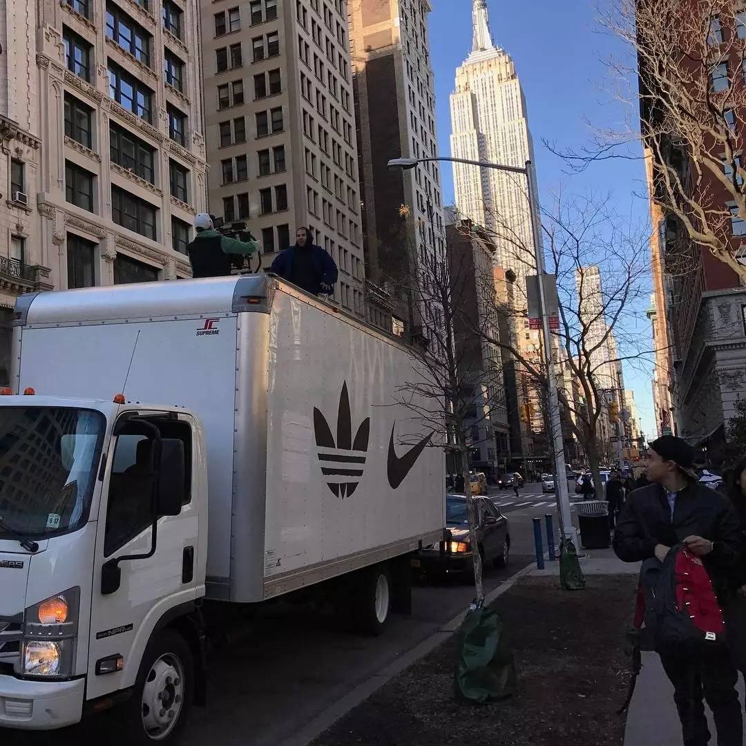 Nike  球鞋运货车又被盗窃！损失高达 100 多万美元！