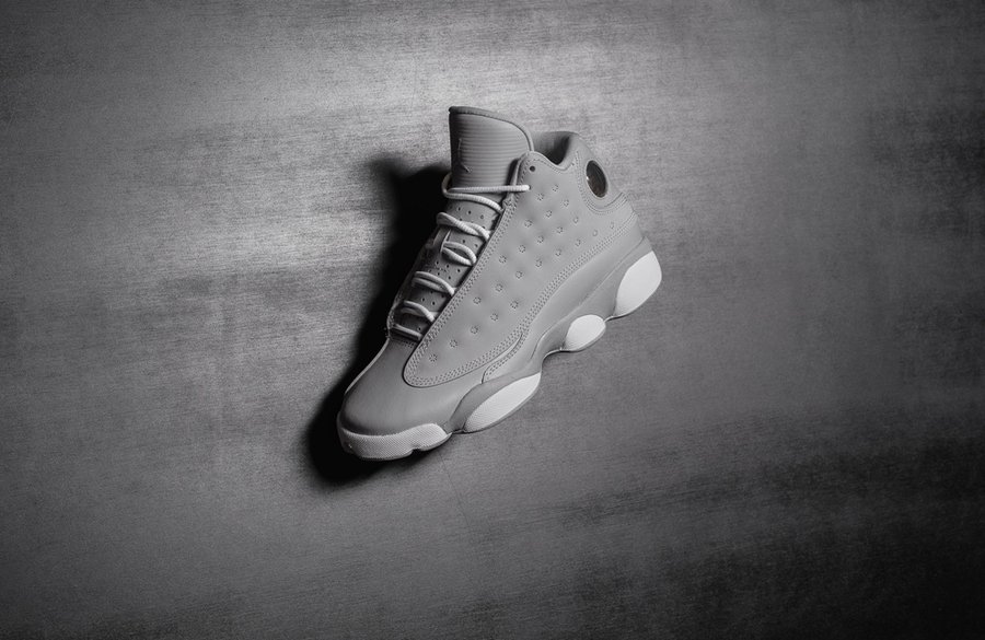 AJ13,Air Jordan 13,439358-018  女生专属！灰白主题 Air Jordan 13 Retro GG 现已发售