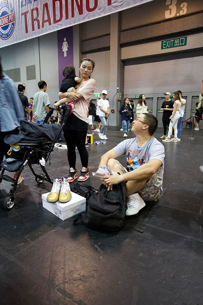 SneakerCon  家里闲置的球鞋、衣服太多？快！这个周末来这里卖掉！