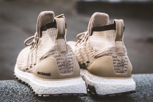 adidas,Ultra Boost,ATR Mid,Tra  曾经联名独宠的 UB 3.0 中帮版本，迎来大众市售款上架