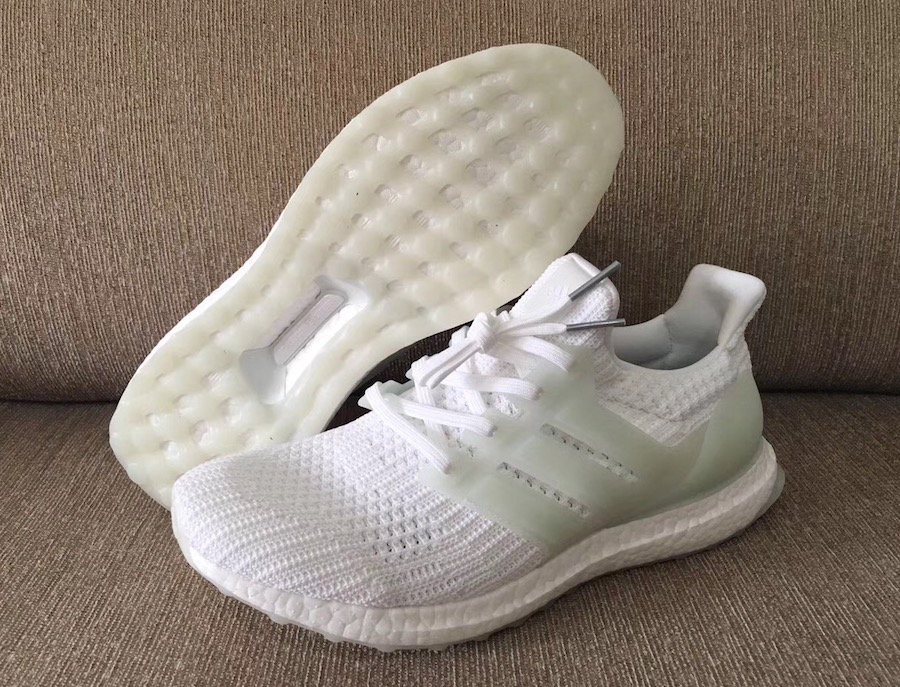 adidas,Ultra Boost 4.0  夜光小白鞋！ adidas Ultra Boost 4.0 明年年初发售