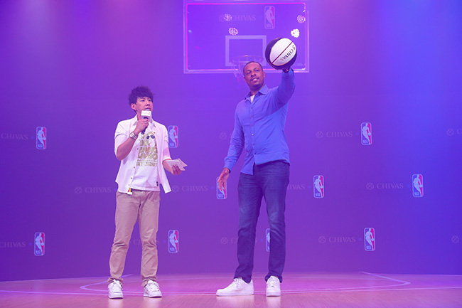 NBA,芝华士  余文乐、保罗皮尔斯降临！宣告 NBA 和芝华士合作达成！