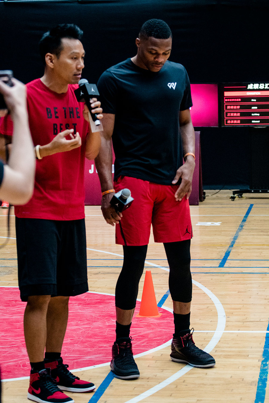AA1253-001,AJ32,Air Jordan 32  威少中国行上脚的这双 “禁穿” AJ32，你会想要入手么？