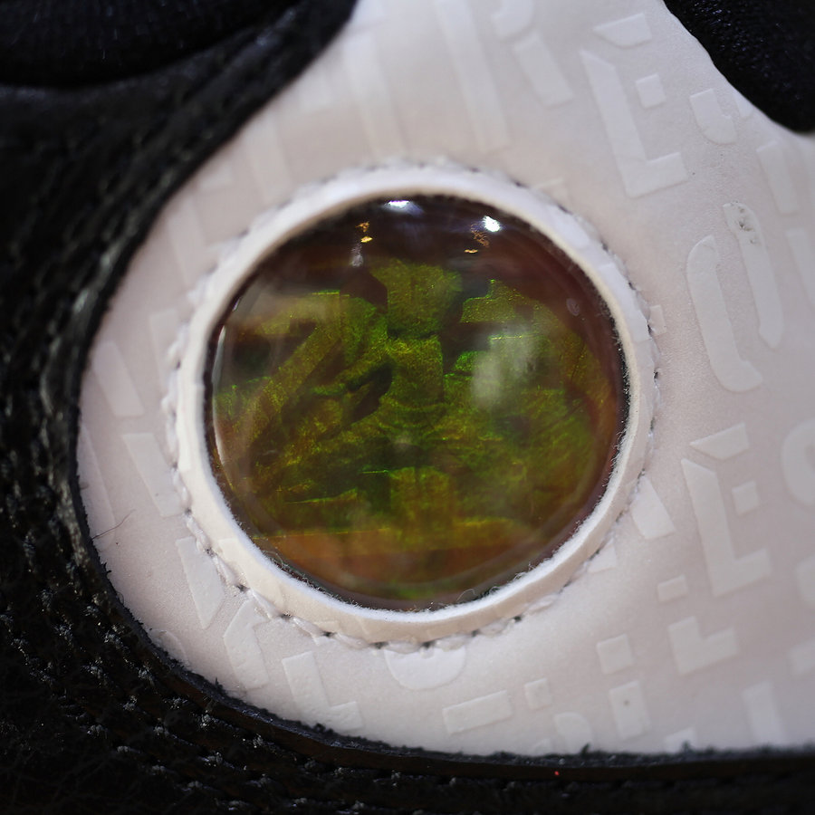 Air Jordan,Love & Respect  中国区独占！这双暗藏玄机的 Air Jordan 13 国庆期间发售