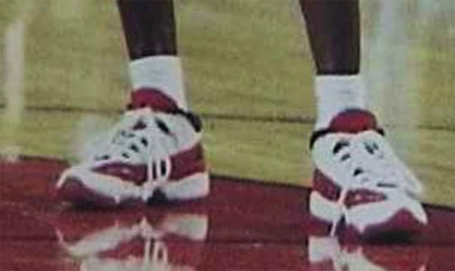 919712-101,AJ11,Air Jordan 11, 919712-101AJ11 公牛气质！这双 Air Jordan 11 Low IE 同样是 MJ 亲着款！