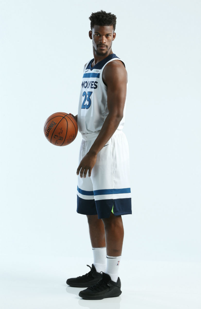 AJ32,Air Jordan 32 Low  纯黑配色 Air Jordan 32 Low！吉米巴特勒提前上脚！