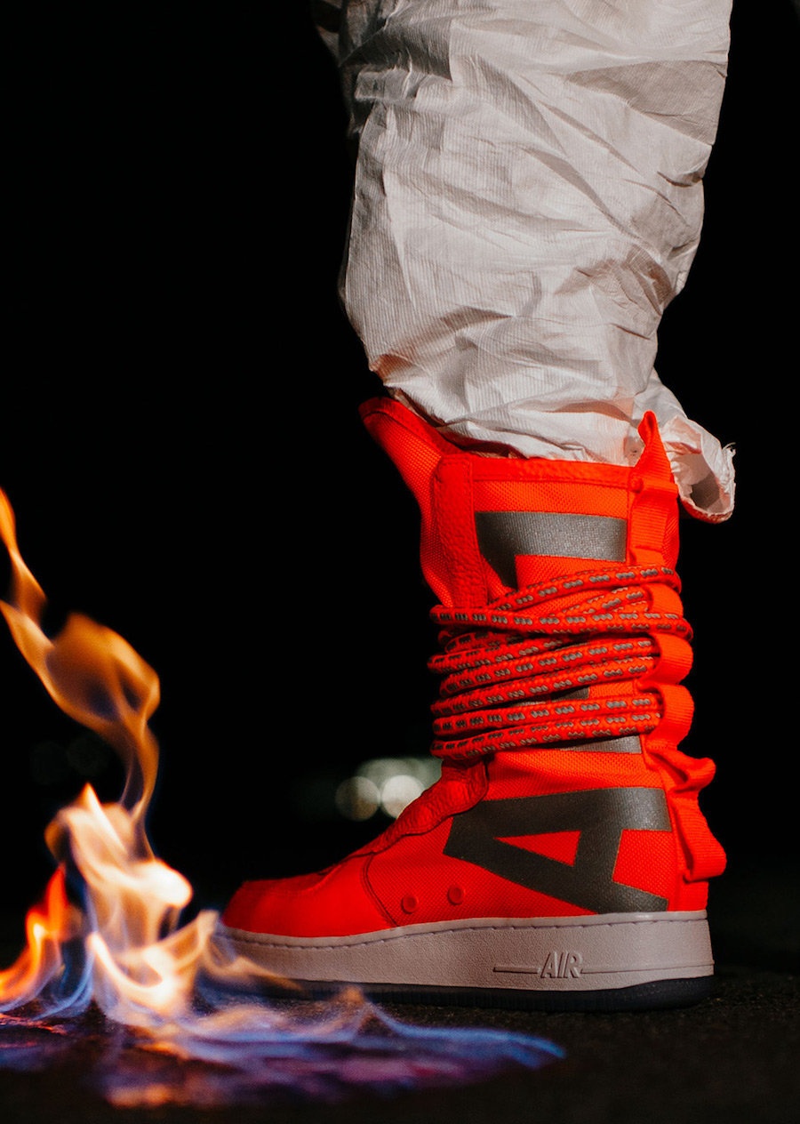 Nike,SF-AF1,SF-AF1 High,AA128-  亮眼橙色 + 3M 细节！全新 SF-AF1 High 上脚欣赏