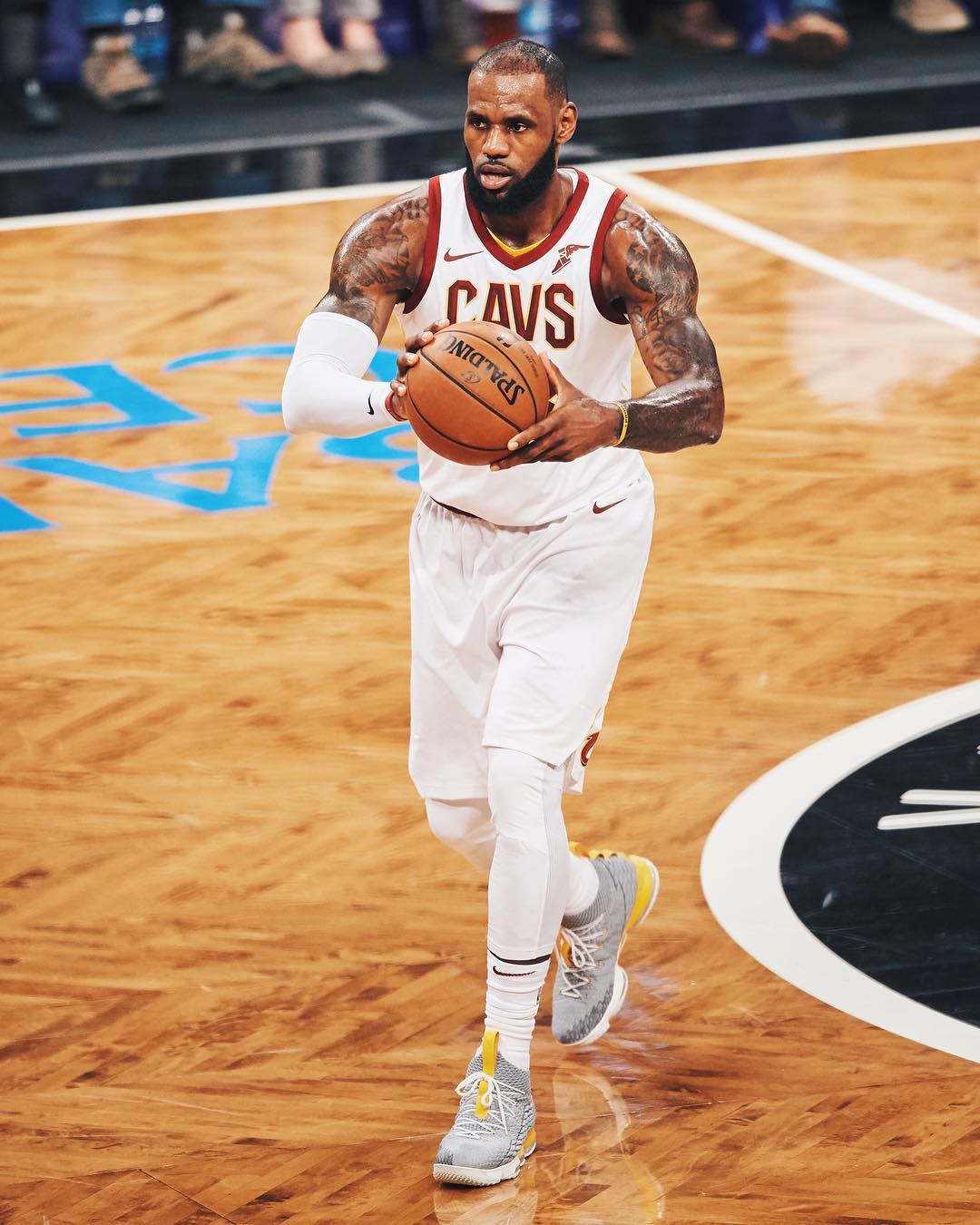 LBJ15,LeBron 15,Nike  传言 LeBron 15 将带来更多詹姆斯 PE 配色的市售！