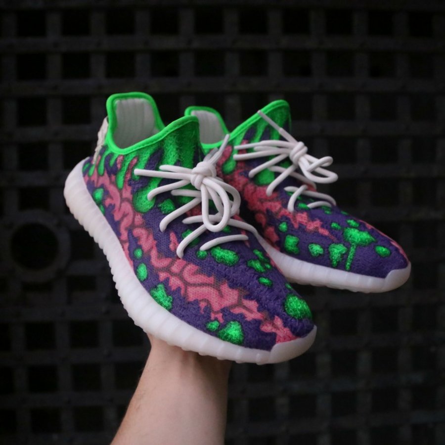 adidas,Ceeze  卡通装扮！这双 Yeezy 定制能否让你眼前一亮？