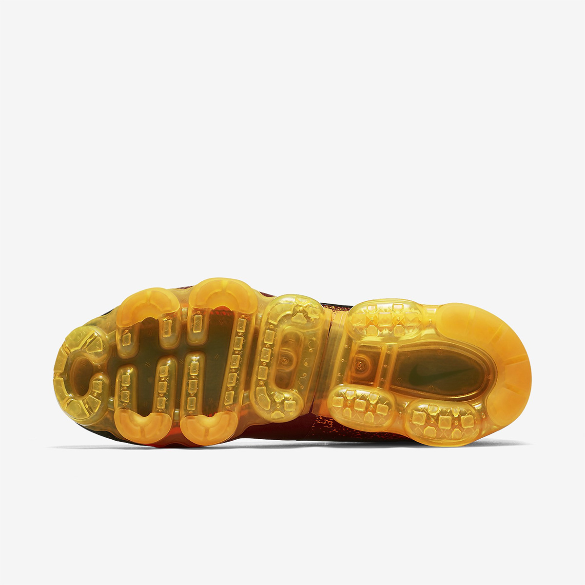 VaporMax,Nike,AH9046-800  定价 ￥1399 RMB！全新 Nike Air VaporMax CS 刚刚上架！