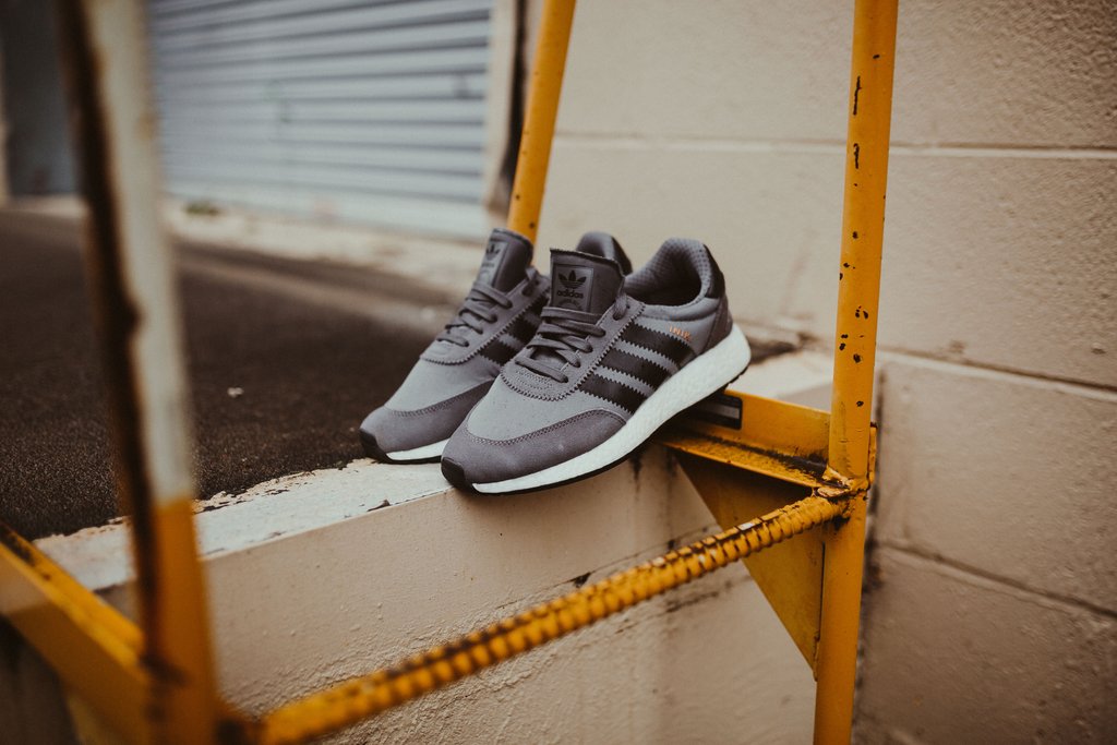 adidas,Iniki Runner  靓丽配色！四款人气 Iniki Runner 现已发售