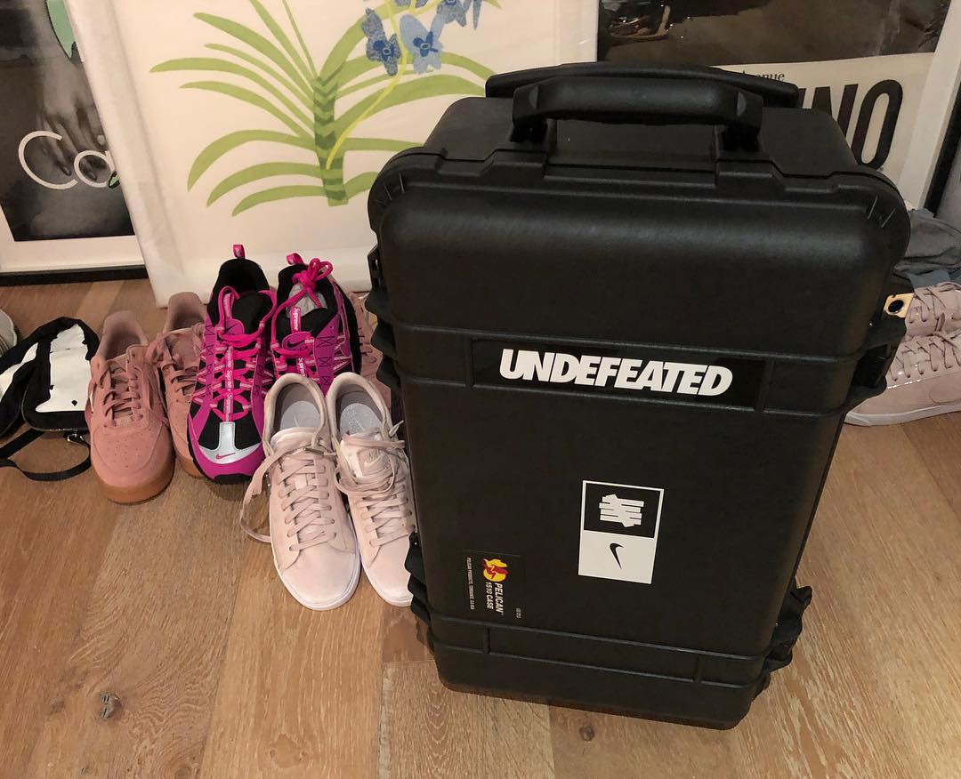 KAWS,UNDEFEATED,Nike  除了羡慕还是羡慕！看看近期冠希哥又晒出了哪些狠货