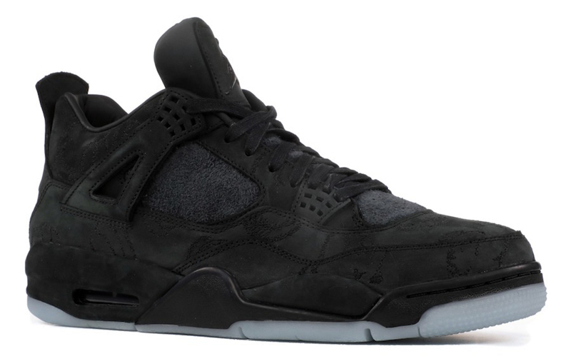 KAWS,Air Jordan 4,AJ4,930155-0  有望本月登场！纯黑 KAWS x Air Jordan 4 细节近赏