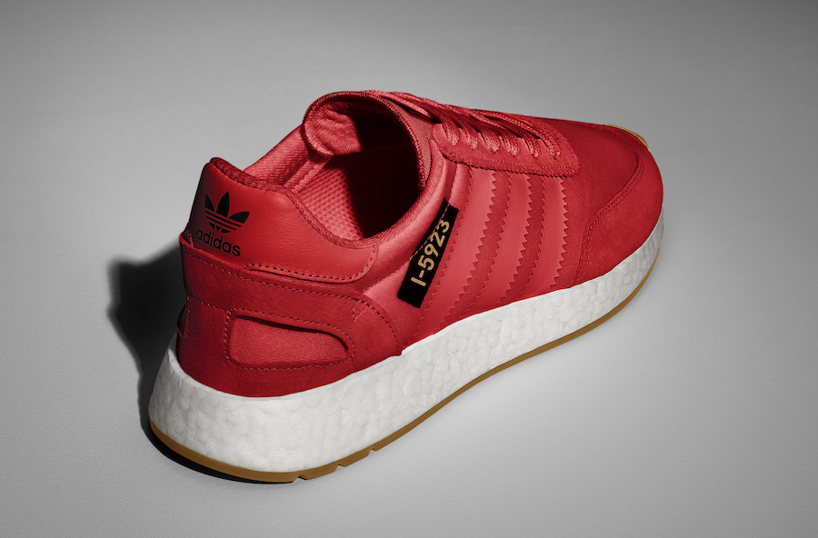 adidas,Iniki Runner  流行复古风！两款 Iniki Runner 将于下月发售！