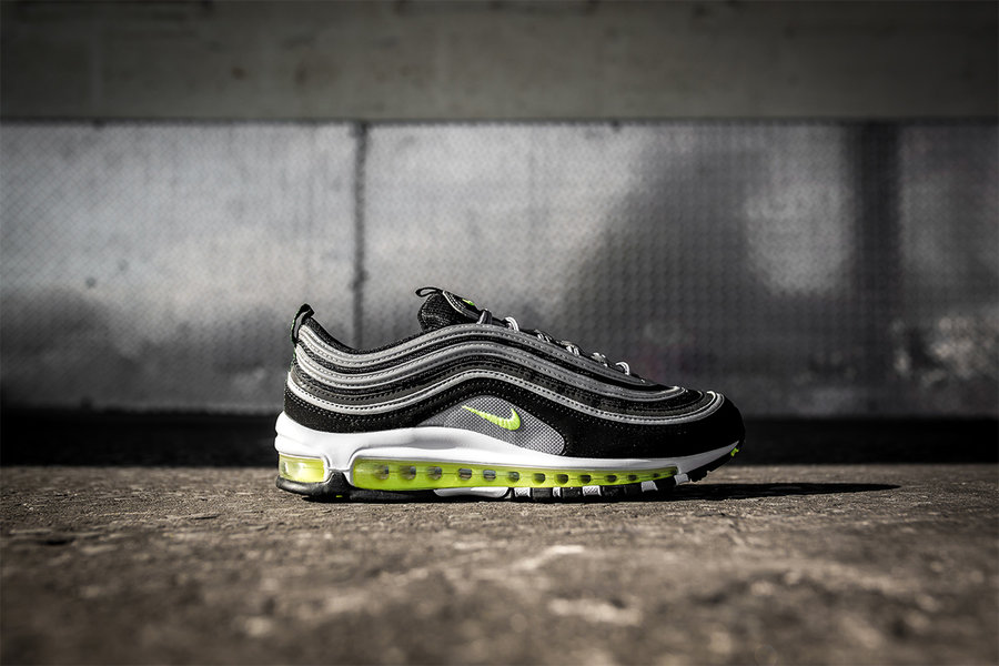 921826-004,Air Max 97 921826-004 除了 Nike Air Max 97 “Japan”，另外一款配色也让等了好久！