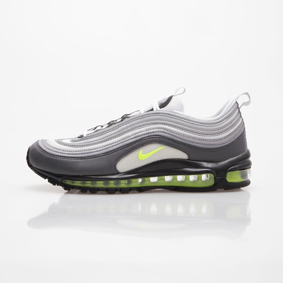 921826-004,Air Max 97 921826-004 除了 Nike Air Max 97 “Japan”，另外一款配色也让等了好久！