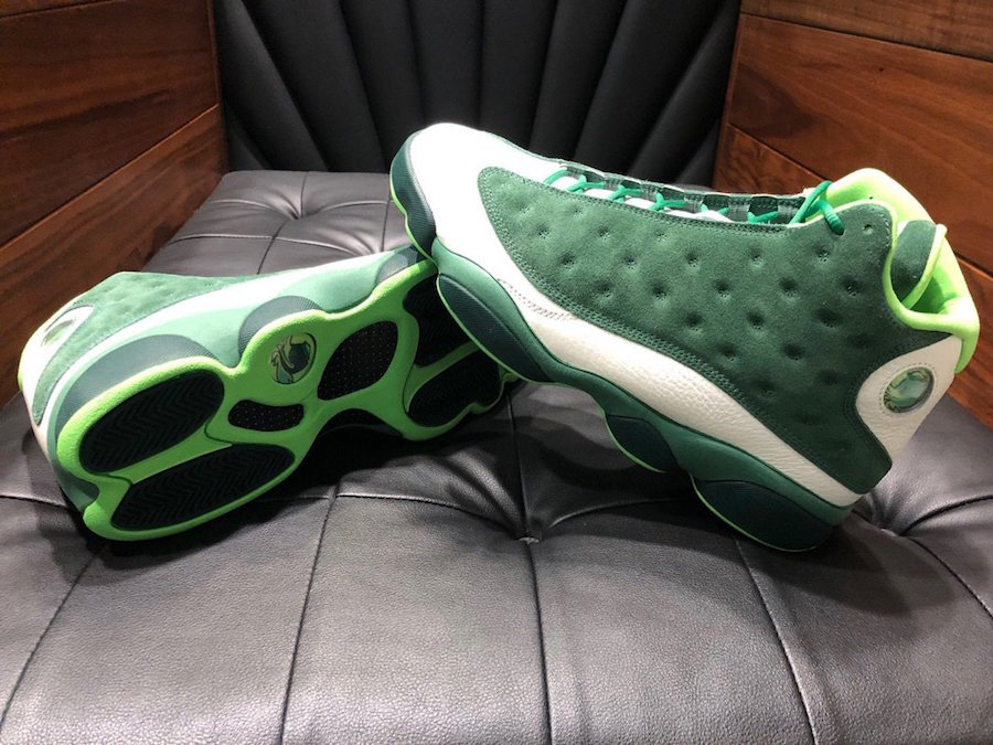 AJ13,Air Jordan 13  俄勒冈鸭队专属 Air Jordan 13 PE “Oregon Ducks” 亮相