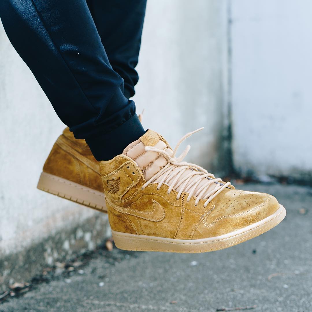 555088-710,AJ1,Air Jordan 1 555088-710AJ1 复古百搭又帅气逼人！Air Jordan 1 “Wheat” 终于登场！