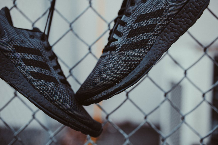 简约,黑,魂,装扮,纯黑,配色,Pure,Boost,DPR  简约黑魂装扮！纯黑配色 Pure Boost DPR 现已发售