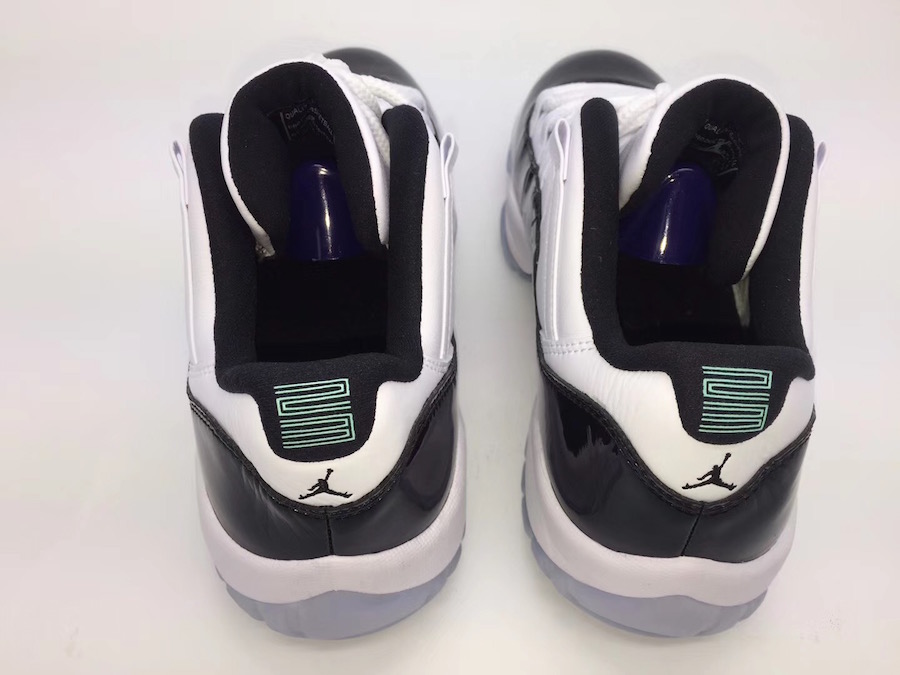 AJ11,Air Jordan 11 Low  明年的低帮 AJ11 Low 依然精彩！这第一双就让人很激动！