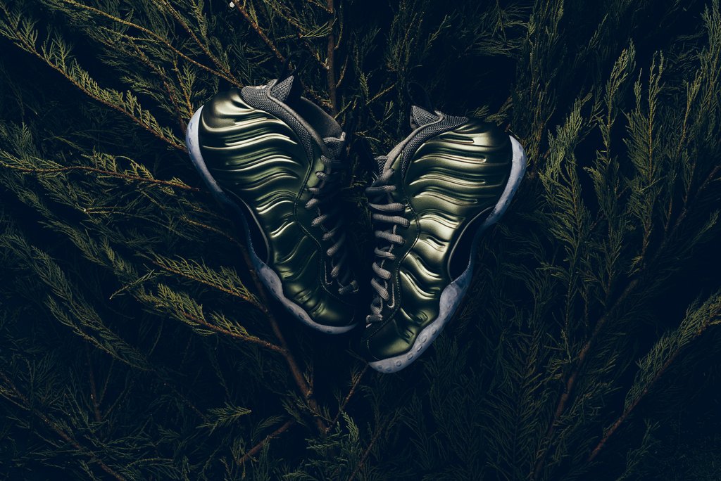 AA3963-001,Foamposite One,Foam AA3963-001喷泡球鞋 女生福利！Foamposite One 历史上首次推出女款专属配色！