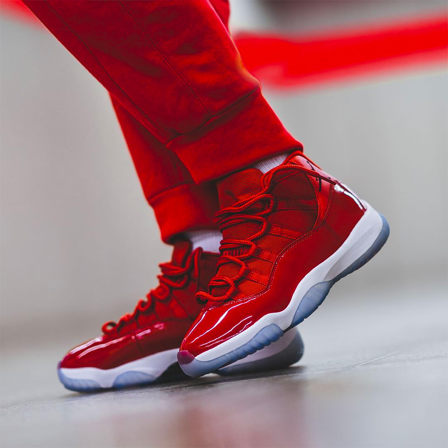 378037-623,AJ11,Air Jordan 11 378037-623 AJ11 纽约窃匪盗走价值 00 美元的一箱球鞋，就是刚刚发售的那双！