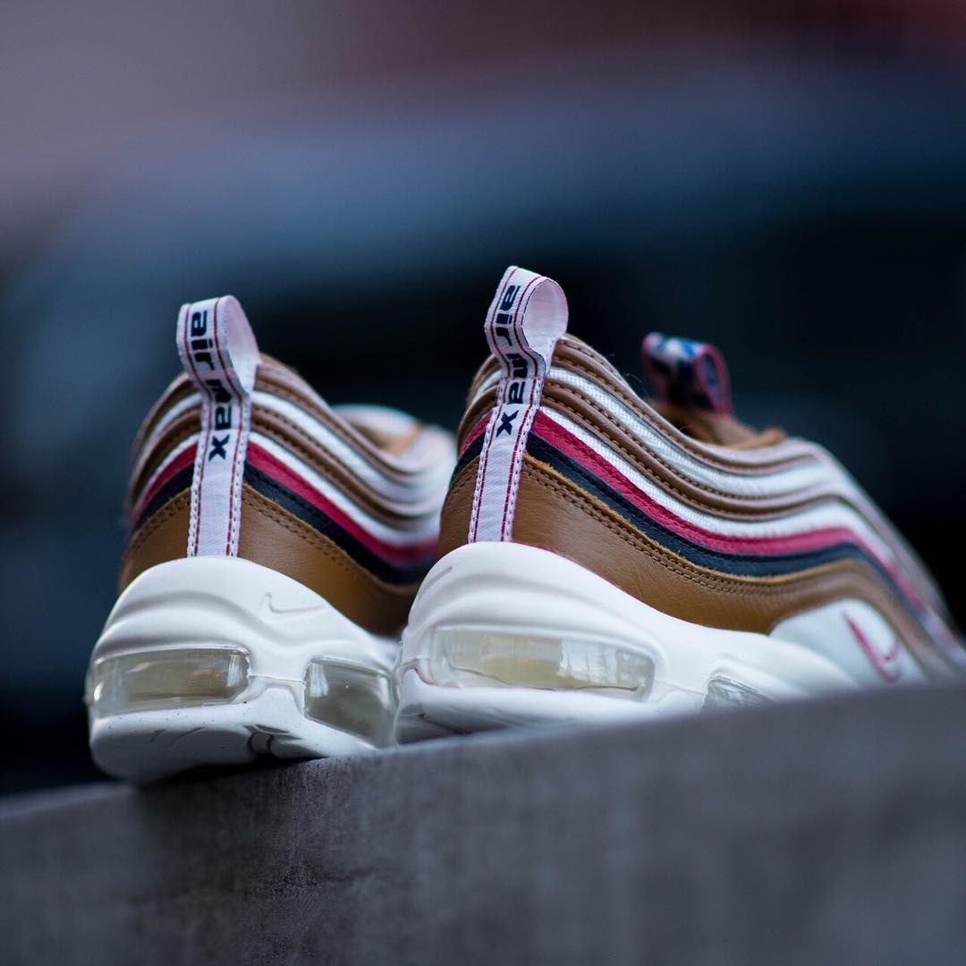 Nike,Air Max 97,AJ3053-200  本周发售！串标设计 Air Max 97 实物首次曝光