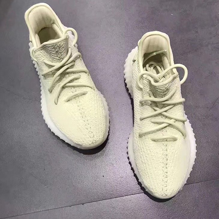 F36980,Yeezy 350 Boost V2,Yeez F36980 确定 2018 发售！这可能就是你在等的那双 Yeezy 350 V2！