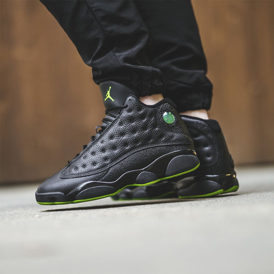 414571-042,AJ13,Air Jordan 13 414571-042AJ13 男女款刚刚上架！看看珍珠鱼皮 Air Jordan 13 的上脚效果吧！