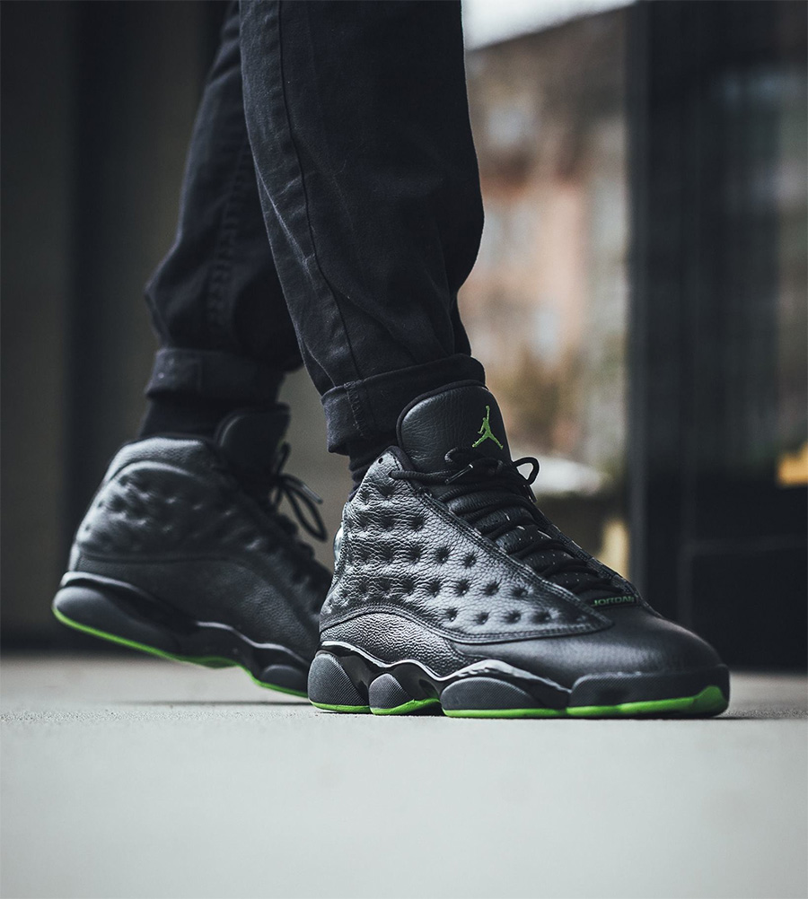 414571-042,AJ13,Air Jordan 13 414571-042AJ13 男女款刚刚上架！看看珍珠鱼皮 Air Jordan 13 的上脚效果吧！