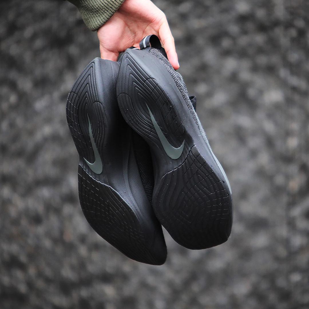 Vapor Street Flyknit,Nike  缓震科技未知，Nike Vapor Street Flyknit 神秘亮相