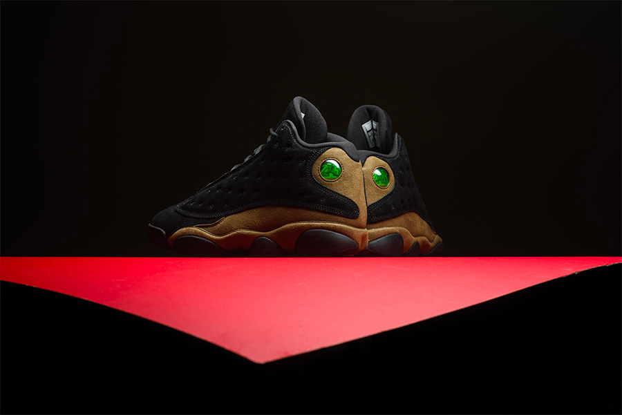 414571-006,AJ13,Air Jordan 13 414571-006 AJ13 这是今年的第一双 Air Jordan 13！黑麂皮示人，营造沉稳质感