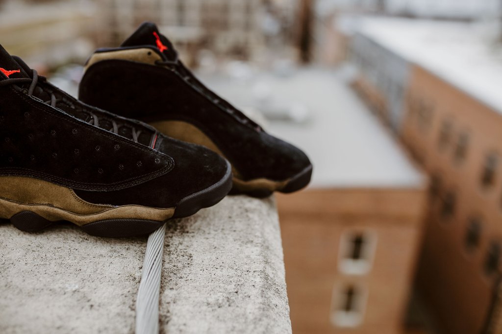 AJ13,Air Jordan 13,414571-006  通体麂皮打造！Air Jordan 13 “Olive” 明日官网正式上架