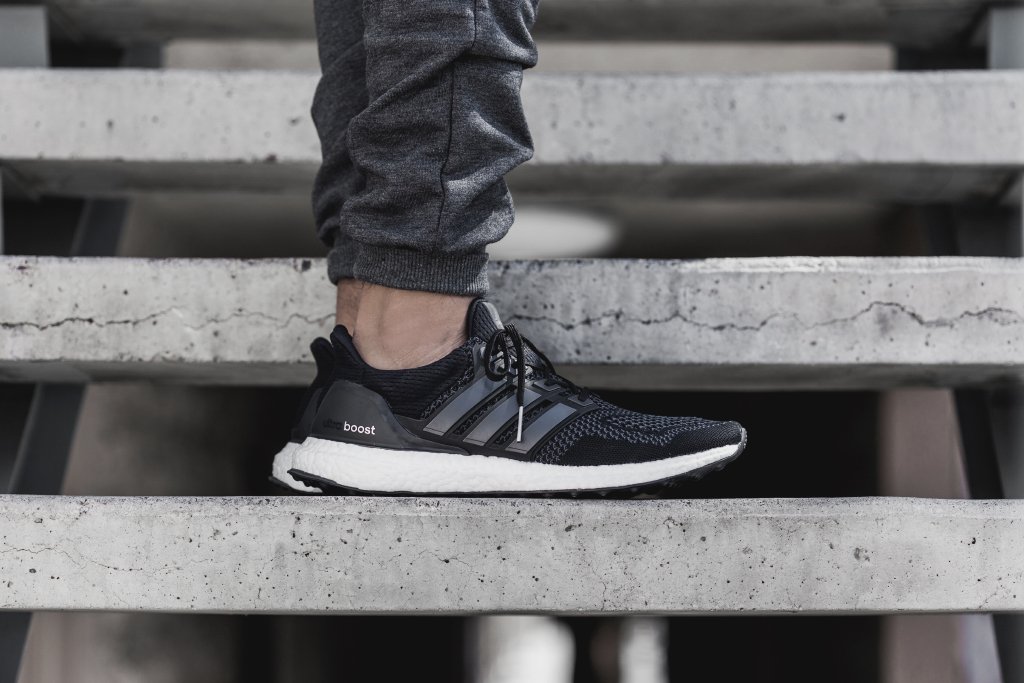 adidas,Nike  2018 除了老爹鞋还有谁能火遍街头？几乎人手一双的它绝对可以！