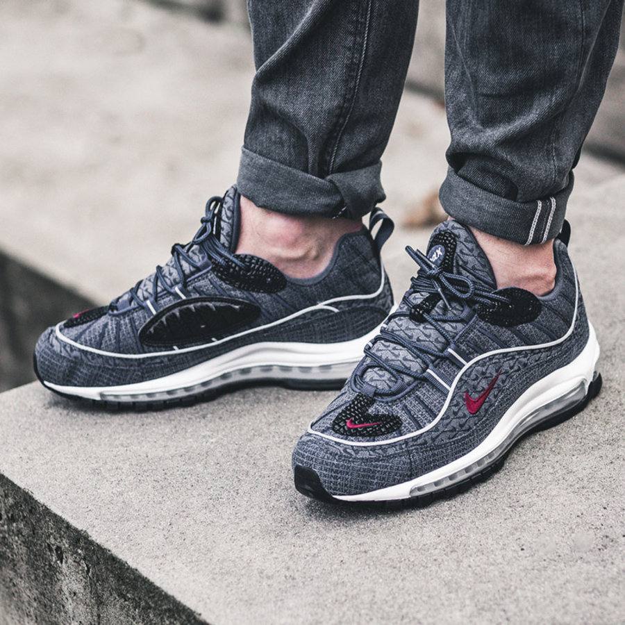 Nike,Air Max 98,924462-400  上脚效果极佳！Air Max 98 “Thunder Blue” 现已上架！