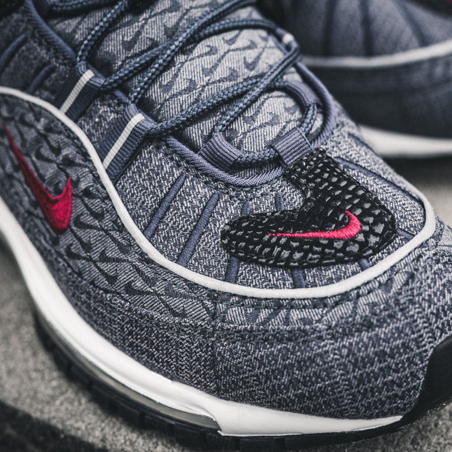 Nike,Air Max 98,924462-400  上脚效果极佳！Air Max 98 “Thunder Blue” 现已上架！