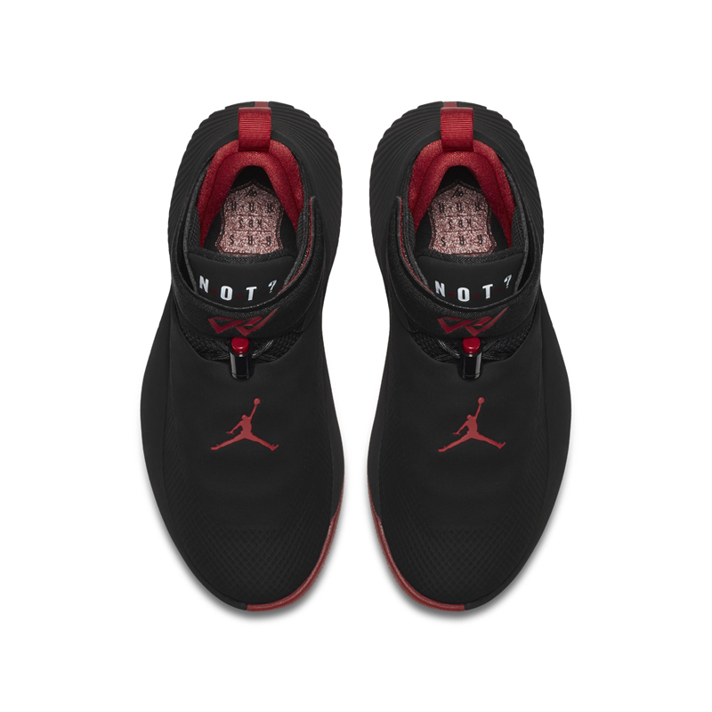 Jordan Why Not Zero.1  黑红装扮！威少战靴 Jordan Why Not Zero.1 新配色三月登场