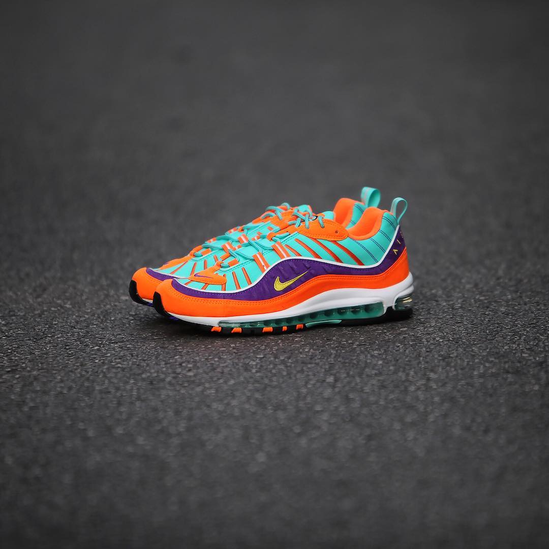 Nike,Air Max 98,QS,924462-800  实物美图抢先看！这双色彩张扬的 Air Max 98 QS 即将发售