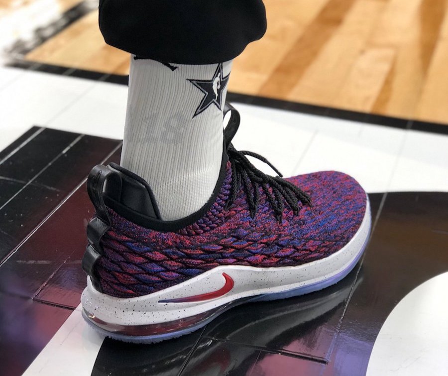 Nike.LeBron 15 Low,All-Star  低帮版本现身！詹姆斯上脚 LeBron 15 Low 全明星配色
