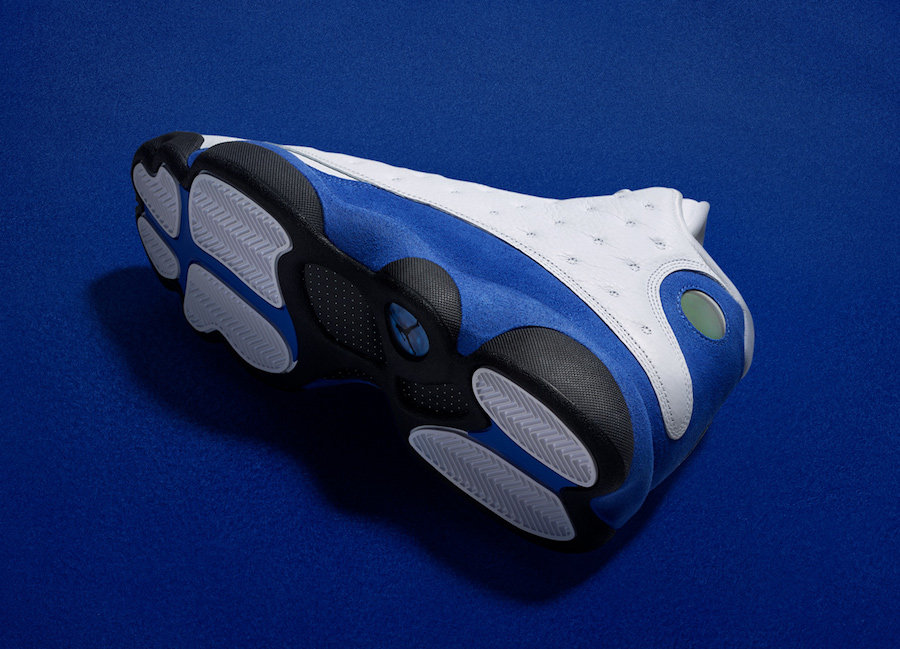 414571-117,AJ13,Air Jordan 13 414571-117 全皮鞋身质感不俗！Air Jordan 13 白蓝配色下周发售
