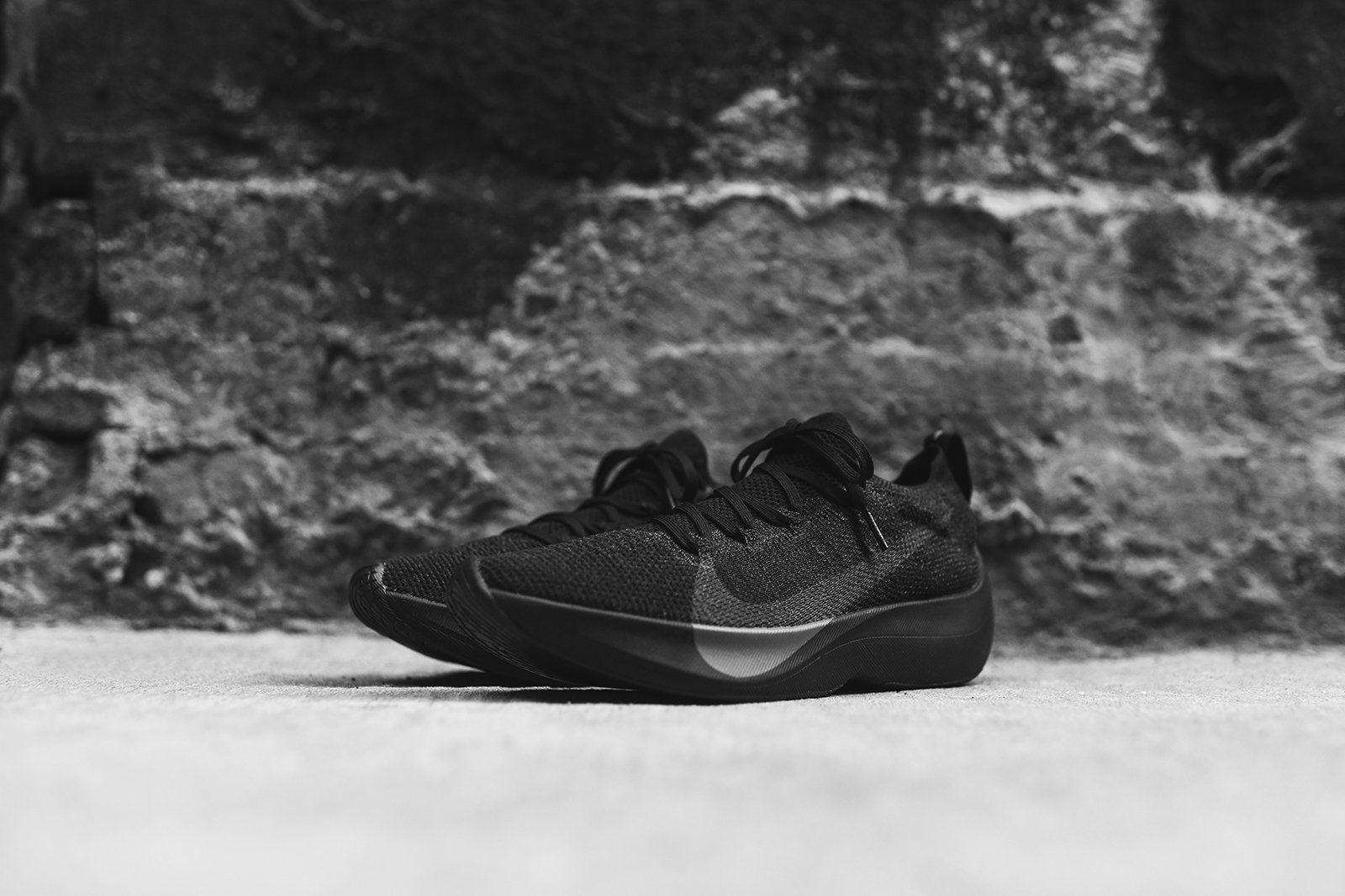 AQ1763-001,Vapor Street AQ1763-001-600 推迟到下周二了！React Vapor Street 的发售绝对值得关注！
